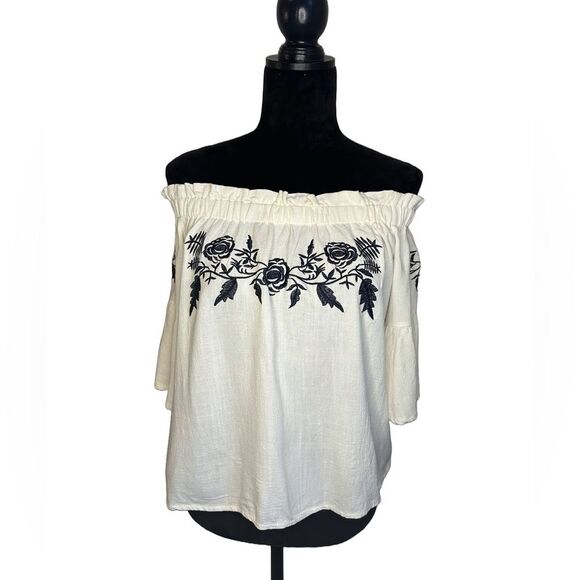 Altar’d State Flip and Flare White/Navy off shoulder blouse size M - Picture 1 of 8